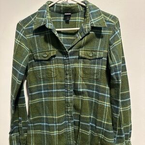 Patagonia Women’s Fjord Flannel Green Plaid Button-Front Shirt